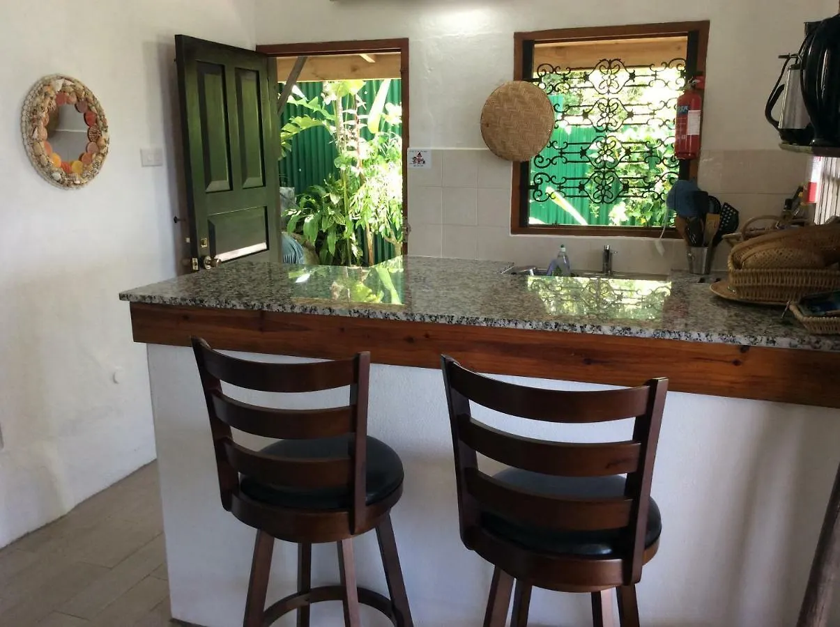Ferienhaus VI Miles Lodge Machabee Seychellen