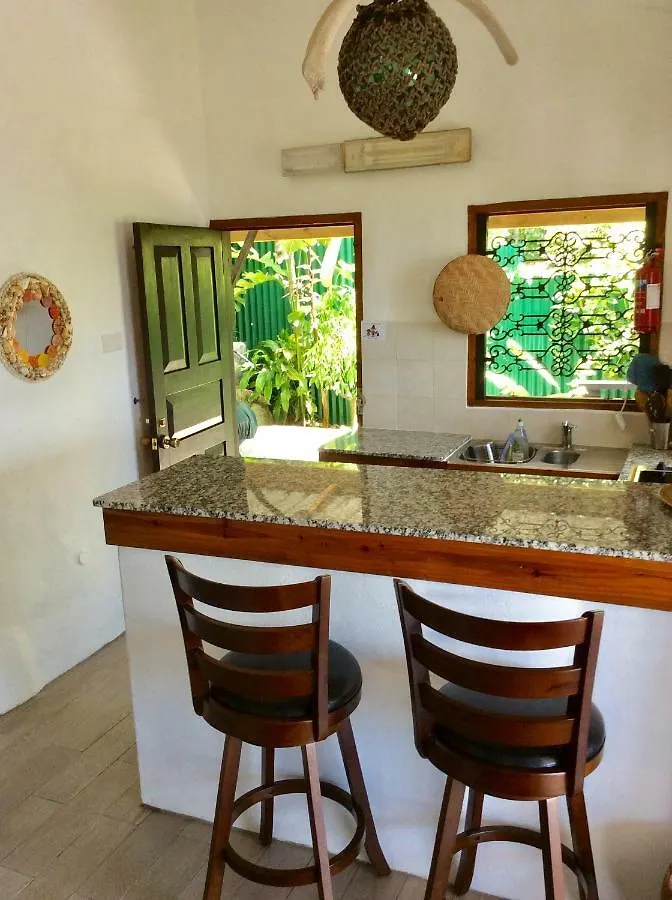 Ferienhaus VI Miles Lodge Machabee